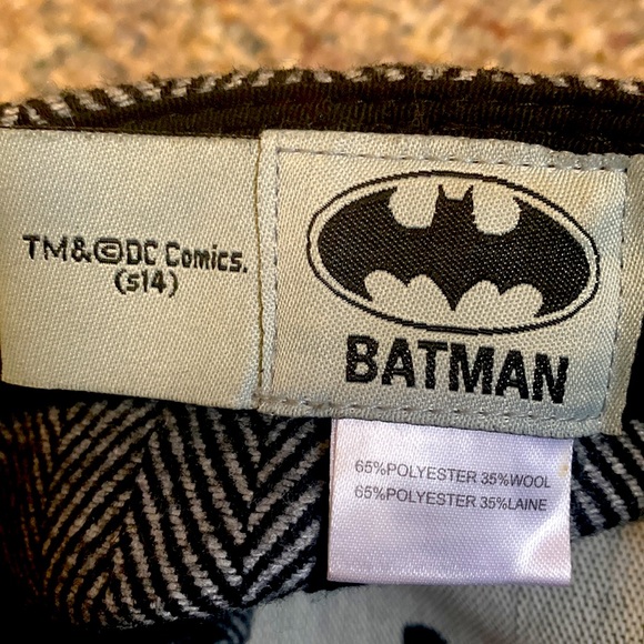 DC COMICS BATMAN HAT - Picture 4 of 6